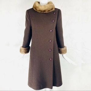 ❤️SOLD❤️Vintage Union Made Mink Trim Wool Brown 1960s coat